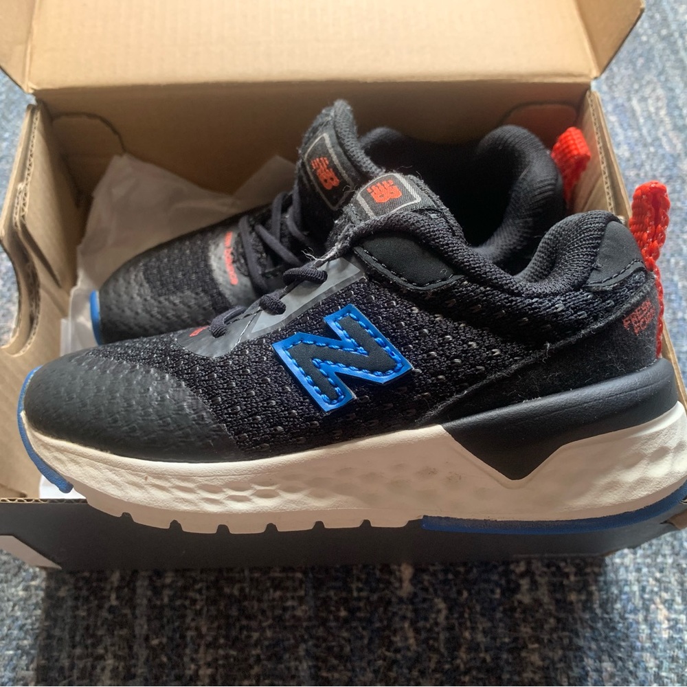 NIB New Balance Tennis Shoes